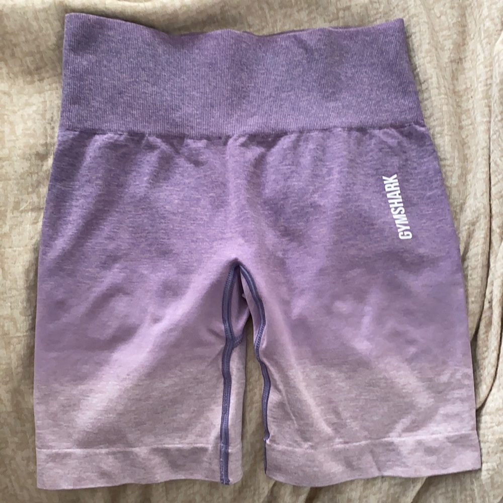 Gymshark ombre seamless biker shorts. Size small. Brand new.